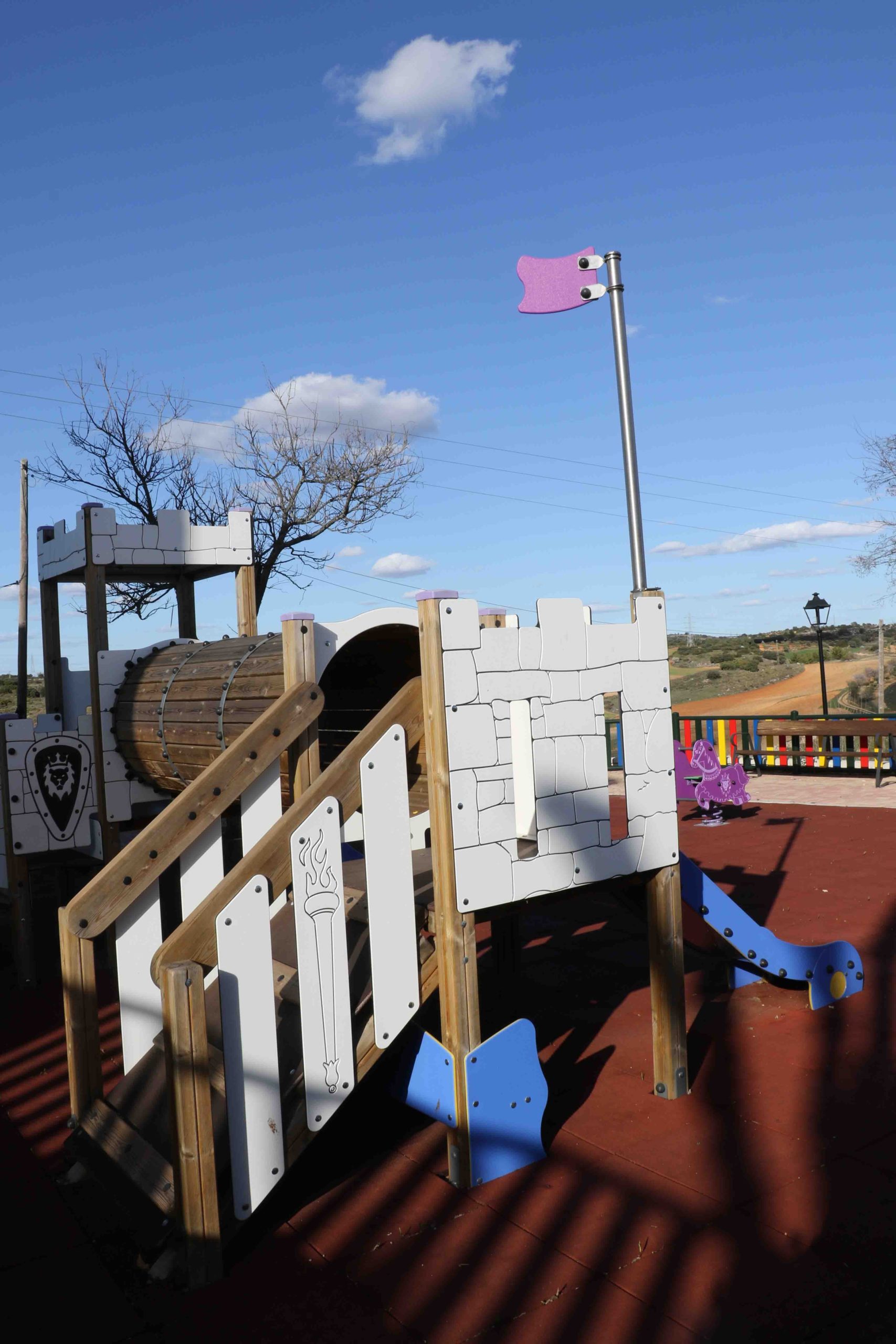 Fuentenovilla renueva sus parques infantiles