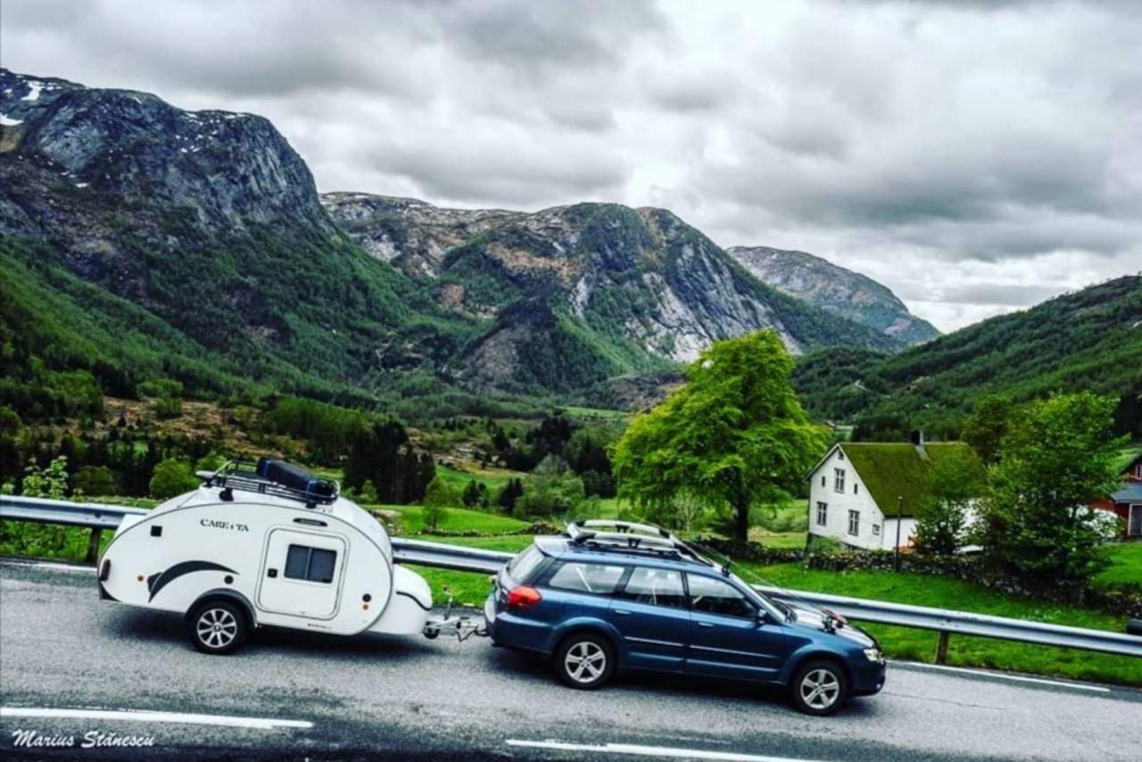 Viajar con caravanas pequeñas: así son las mini caravanas por dentro