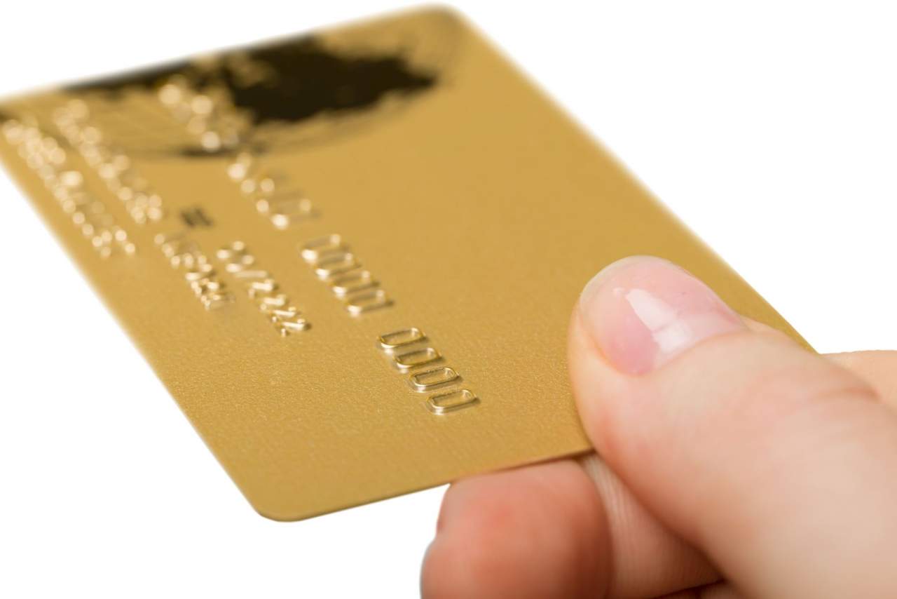 Reclamar intereses abusivos por tarjeta con Recuperalia Abogados