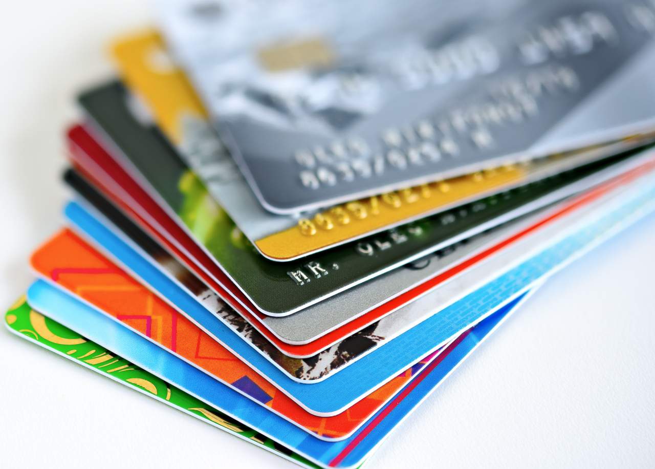Anular contratos de tarjetas de crédito cuando existen cláusulas abusivas con la plataforma Víctimas del Crédito