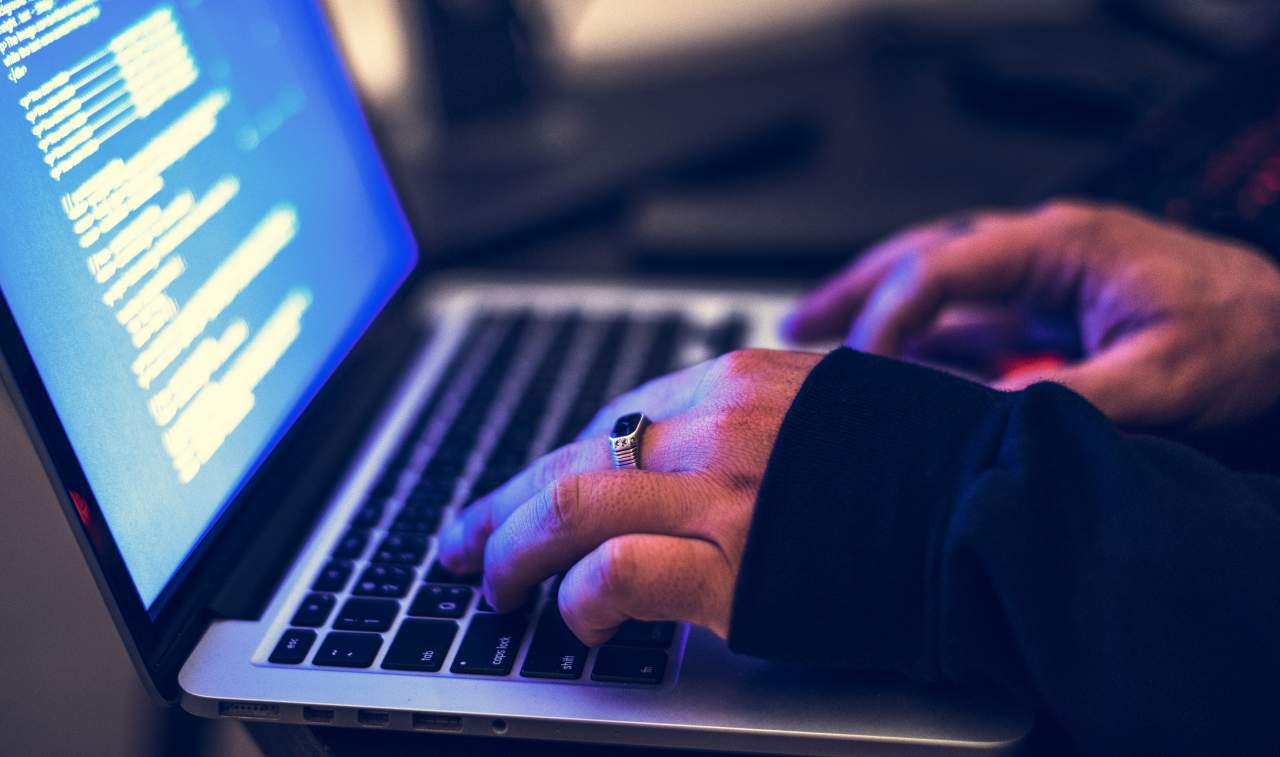 La propuesta de Huella, conocida como protegesusdatos.com: protección de datos y trabajo constante con todos los clientes