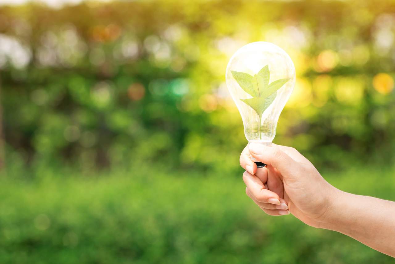 ¿Cómo influye la eficiencia energética en un edificio o una comunidad de propietarios según Yolosehacer?