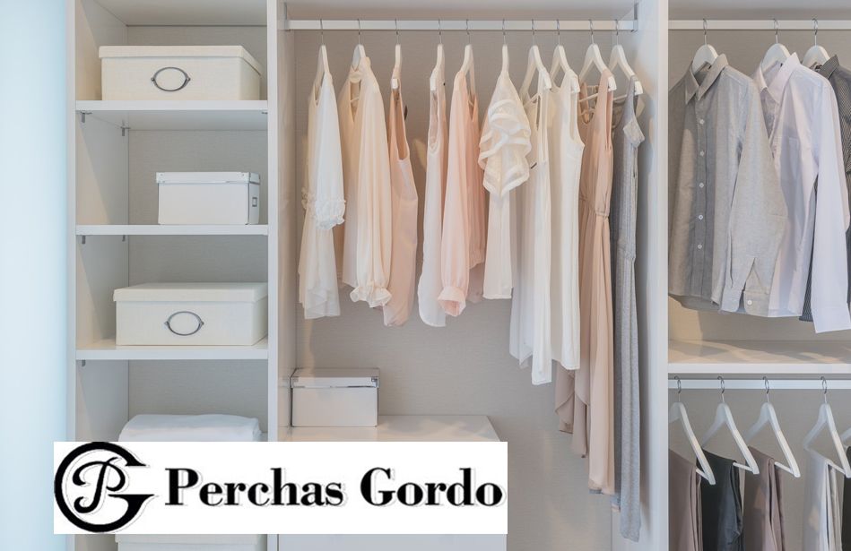 Foto de Perchas para ropa: un elemento indispensable para cualquier