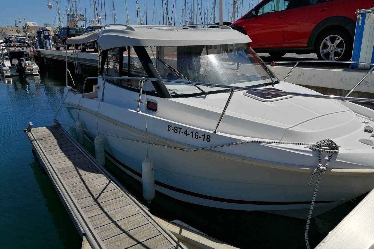 Los expertos de Sur la Mer explican Dónde y cómo alquilar un barco en Alicante
