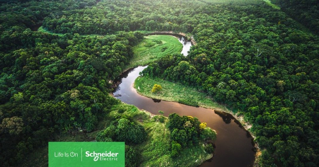 Foto de Schneider Electric avanza en sus objetivos de sostenibilidad,