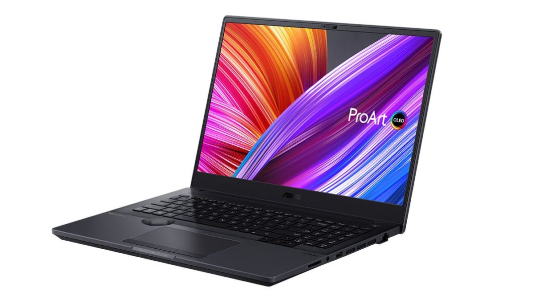 Foto de Studio RTX Laptop