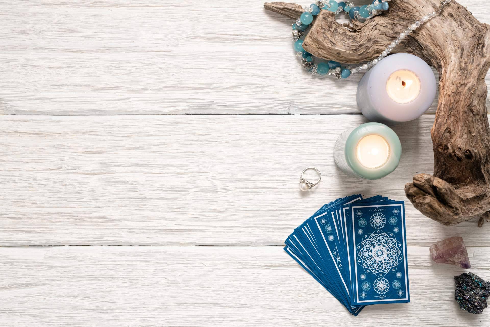 Silvia Sedano: los beneficios de la lectura del tarot de la vidente profesional