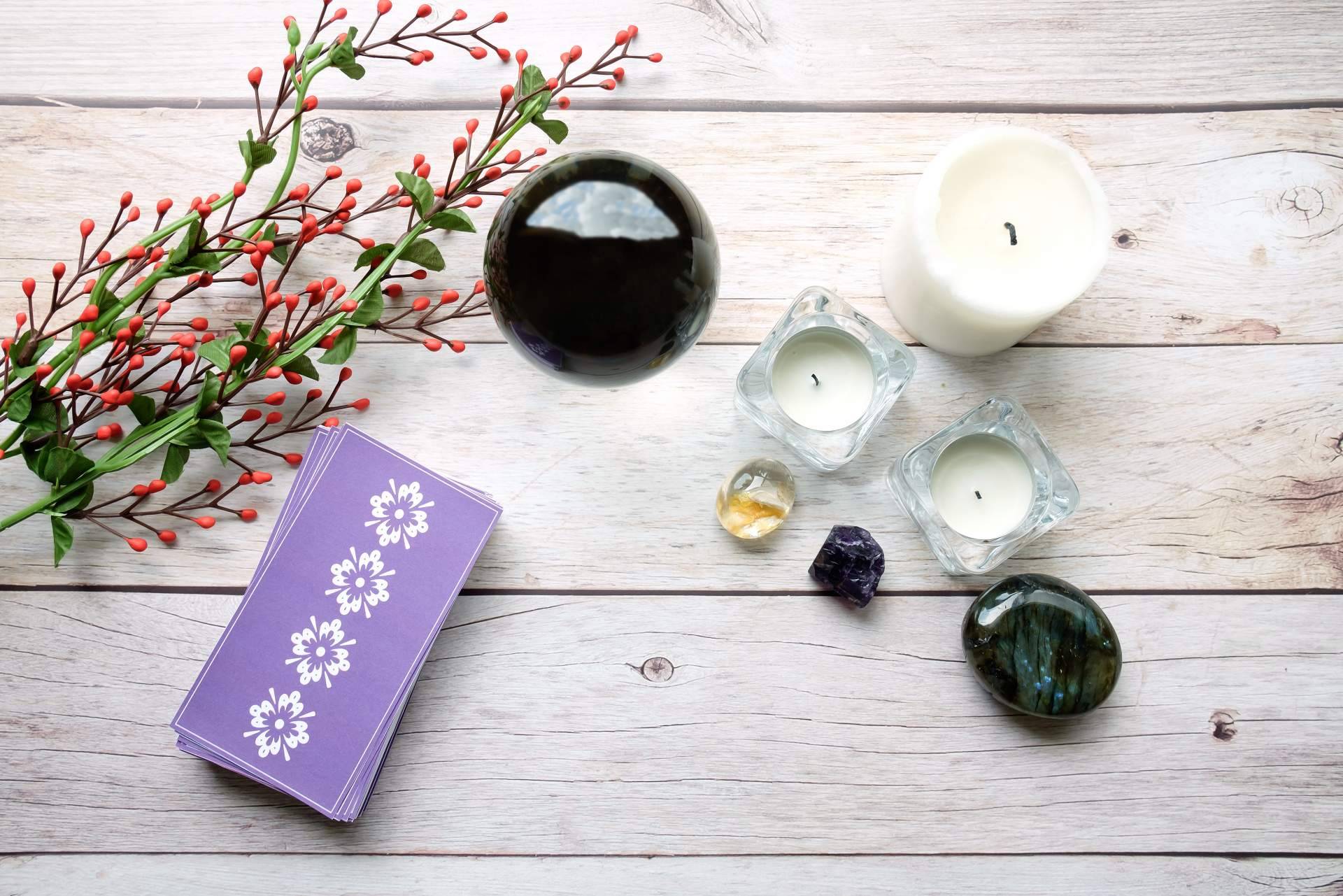 Buenas Videntes cuenta con videntes profesionales y expertas en el tarot amor