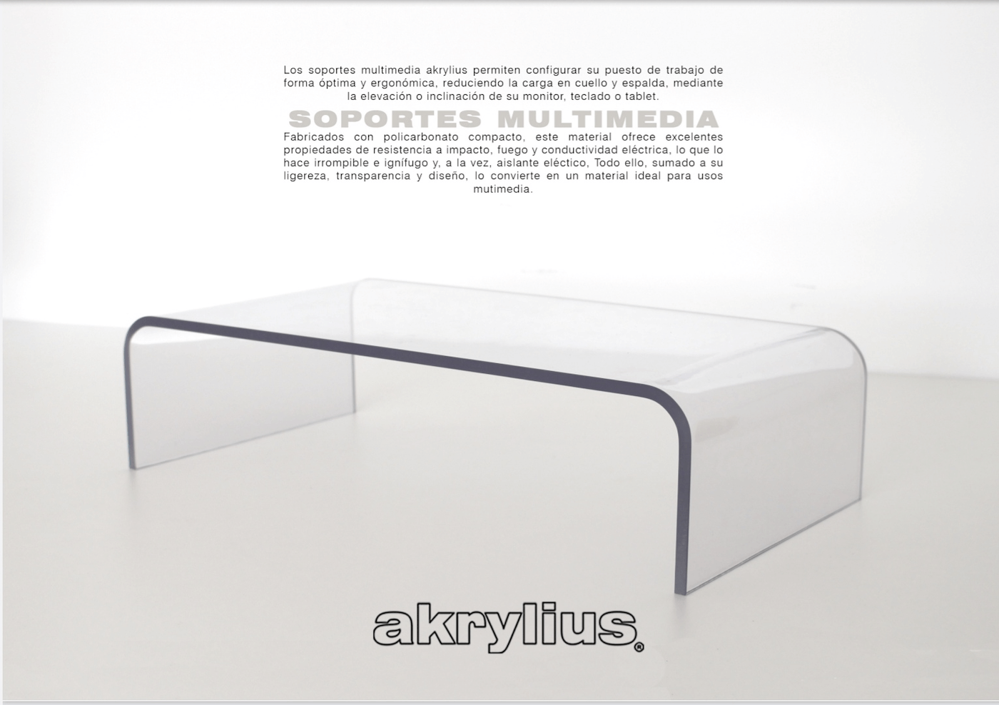 Akrylius explica cómo mantener una postura visual adecuada frente al ordenador