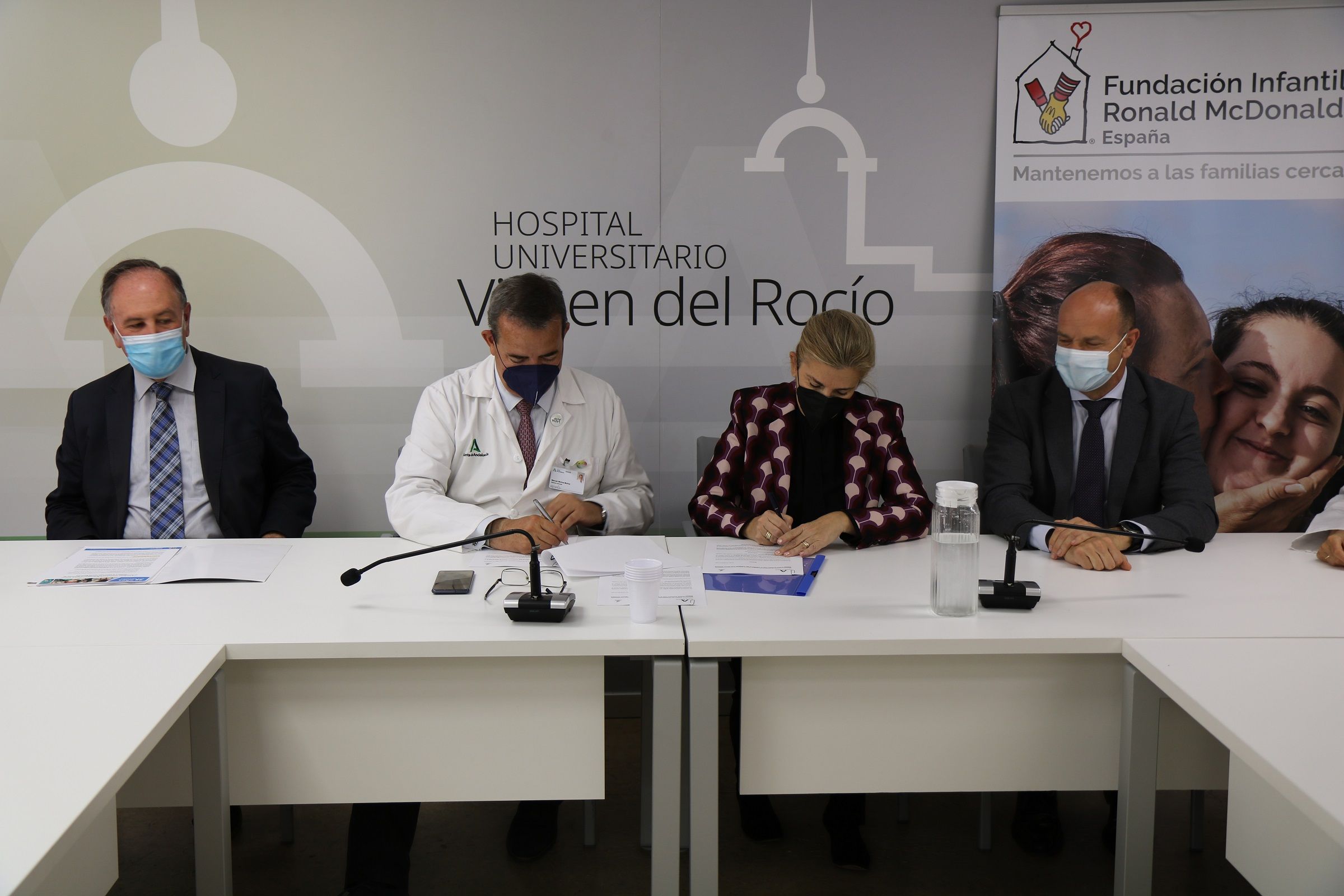 Fundación Infantil Ronald McDonald y el Servicio Andaluz de Salud firman un protocolo en Sevilla