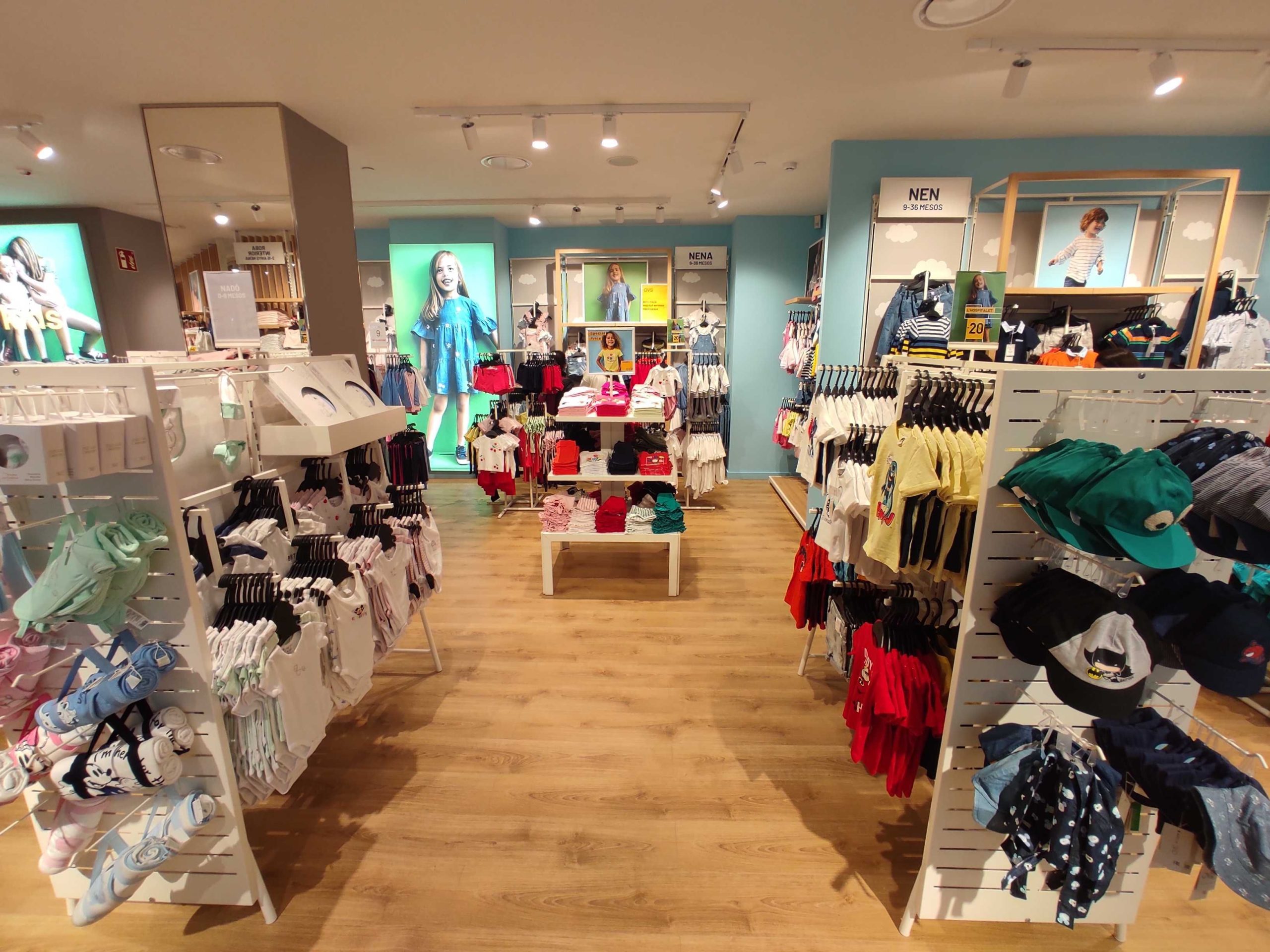La Farga potencia su oferta en moda infantil con la llegada de OVS Kids
