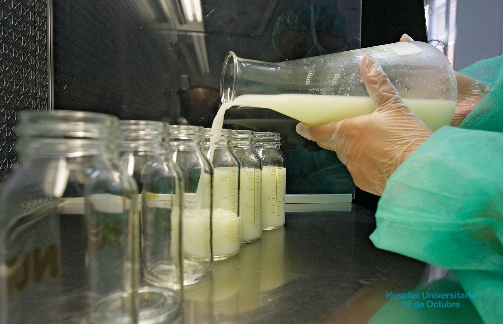 El Banco Regional de Leche Materna del Hospital 12 de Octubre necesita madres donantes