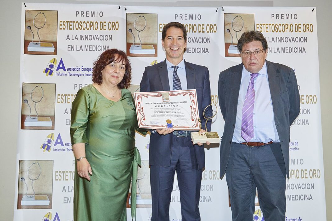 Foto de ENTREGA DEL PREMIO