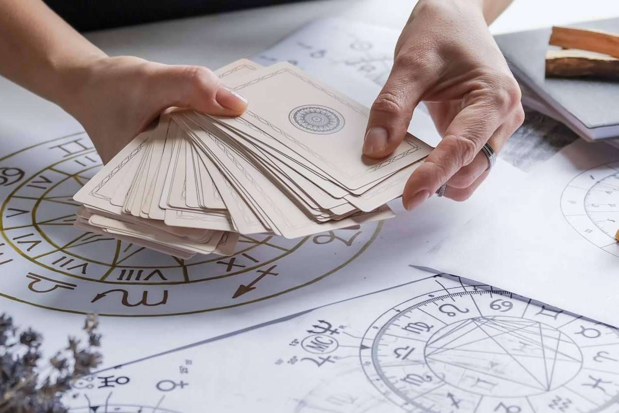 La Casa del Tarot y Videncia ofrece un curso de tarot